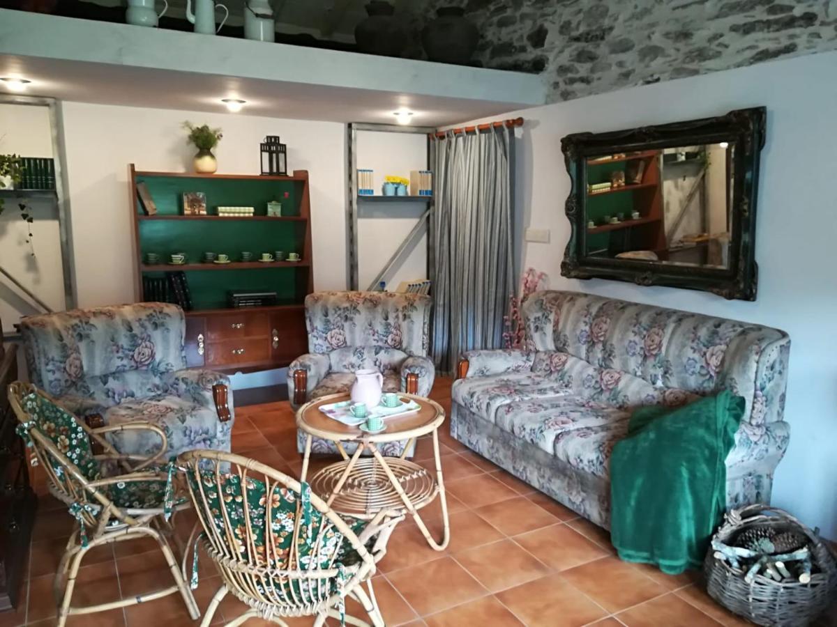 Las Casitas De Peares Carballedo (Ourense) Exterior photo