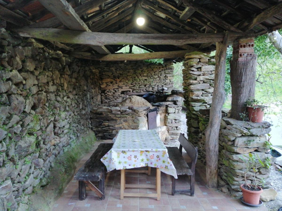 Las Casitas De Peares Carballedo (Ourense) Exterior photo